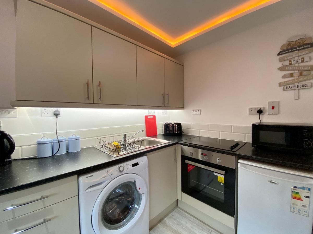 Kennedy House By Blackpool Service Apartments Экстерьер фото