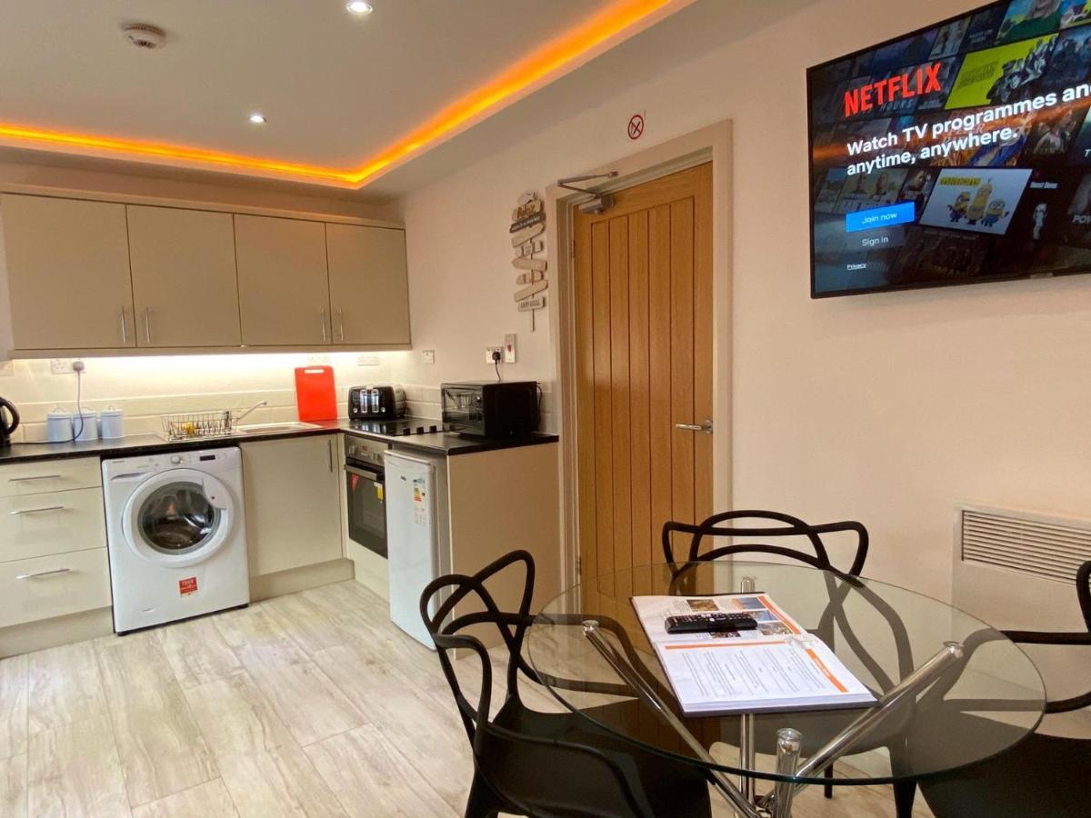 Kennedy House By Blackpool Service Apartments Экстерьер фото