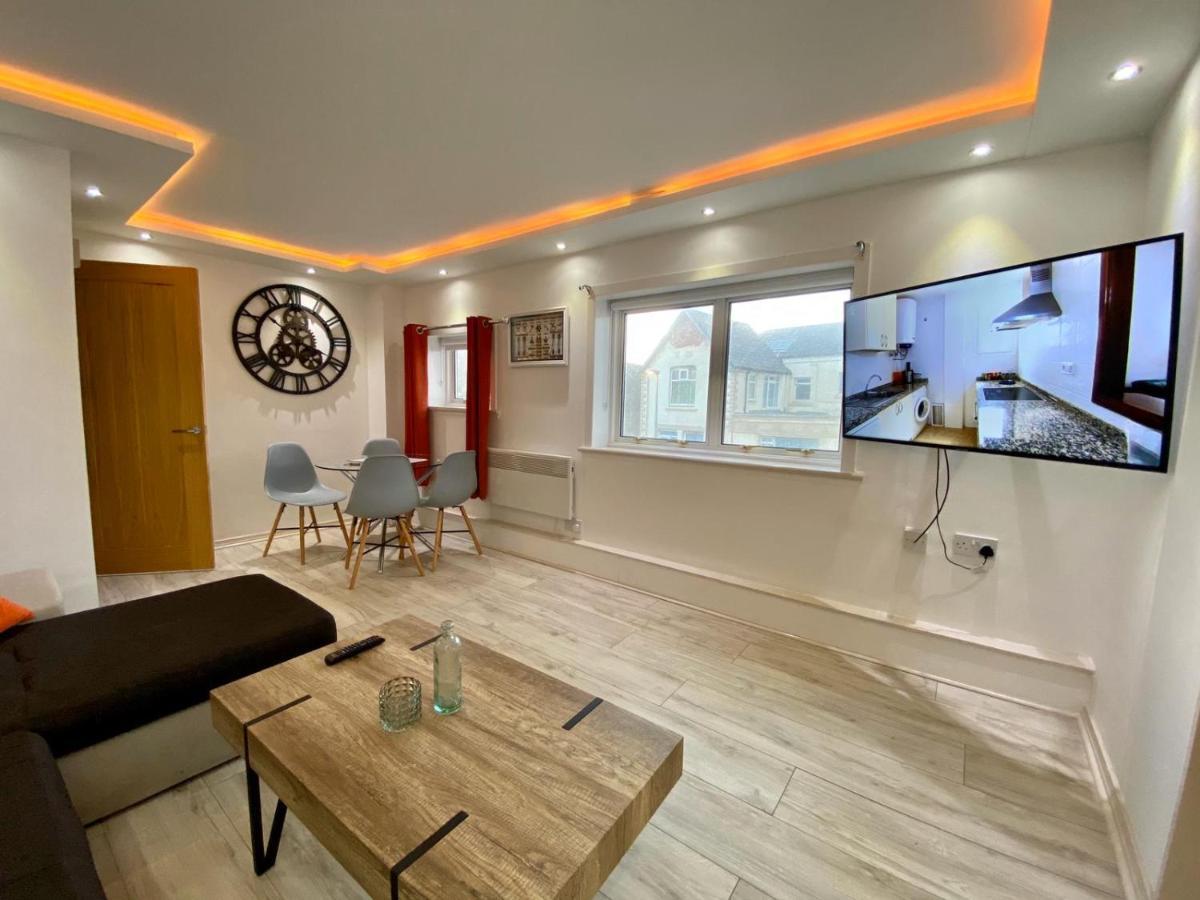 Kennedy House By Blackpool Service Apartments Экстерьер фото