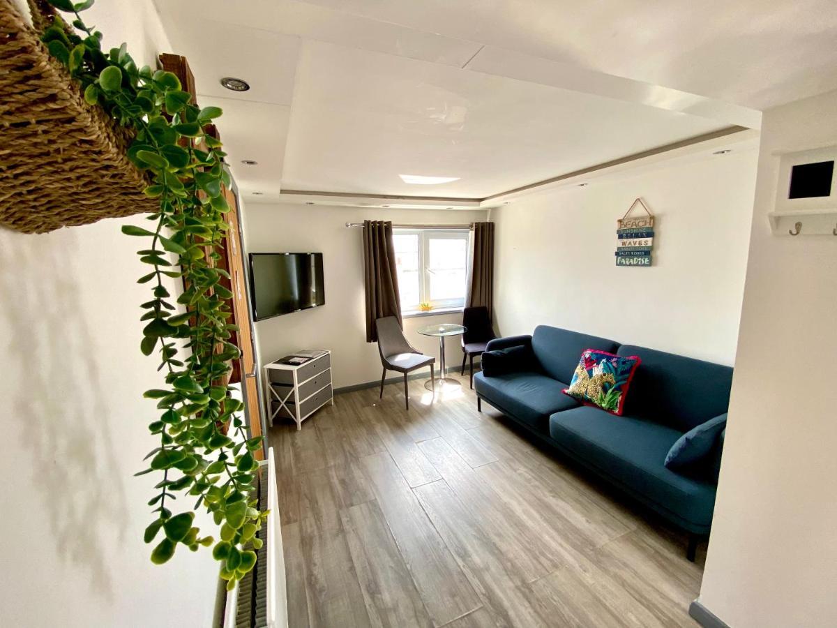 Kennedy House By Blackpool Service Apartments Экстерьер фото