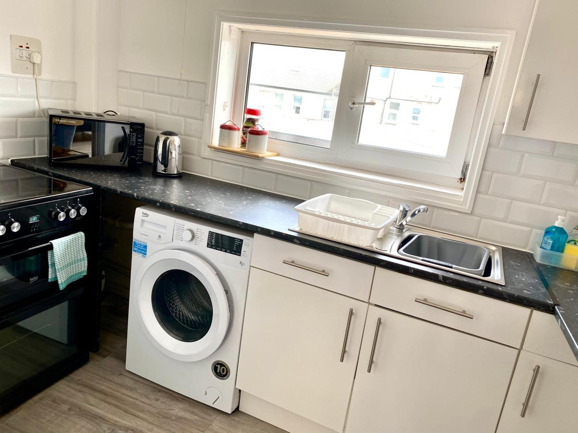 Kennedy House By Blackpool Service Apartments Экстерьер фото